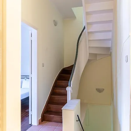 Traditional 2-storey μaisonette With Terrace Ferienhaus Iraklio